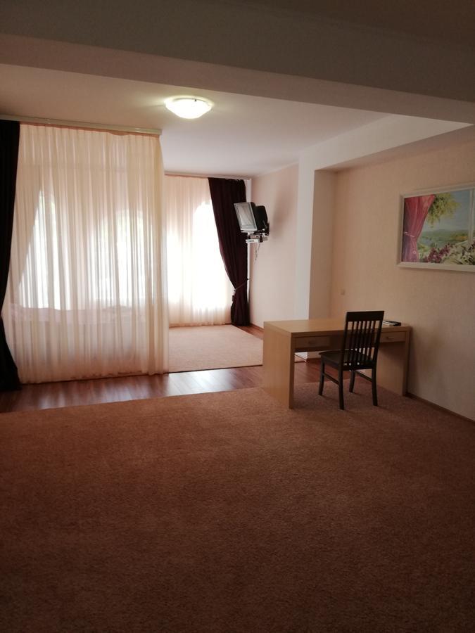 Grace Villa Codru Extérieur photo